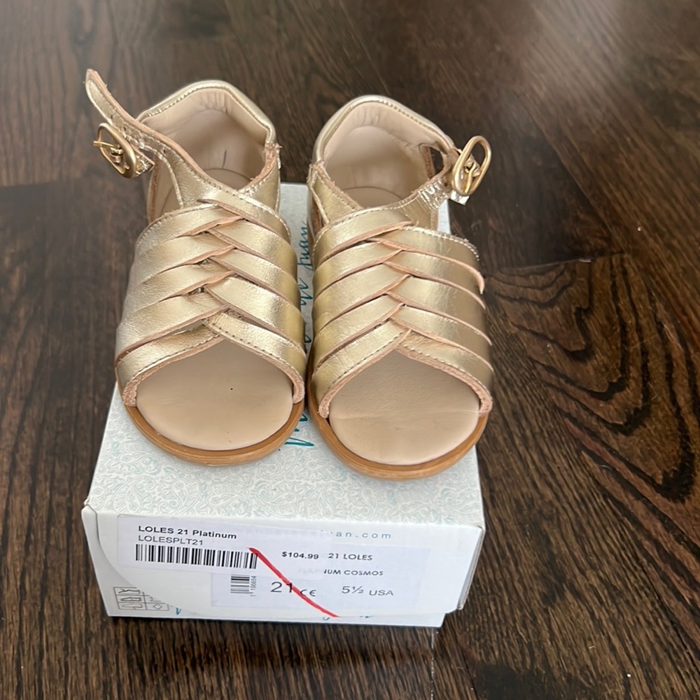 Manuela de Juan toddler sandals worn three times